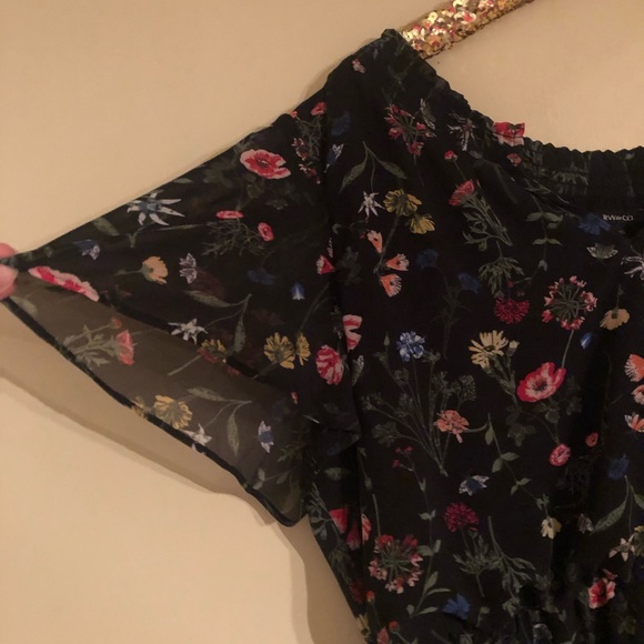 RW&Co floral spring dress - Picture 4 of 5